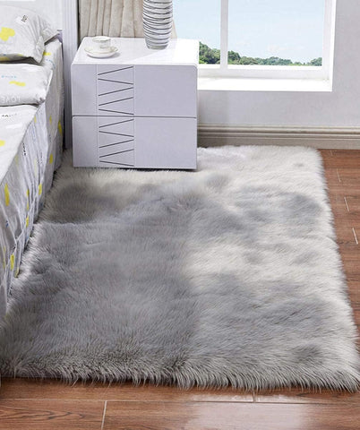 HARESLE Grey Rugs for Bedroom,Soft Faux Fur Rug, Fluffy Sheepskin , Small Square (Grey,60x120cm) new but no original packaging
