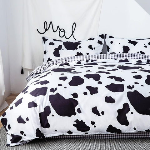 Morbuy Duvet Cover Set Double, 3 Piece Cow Print, condition new, open, scruffy pack