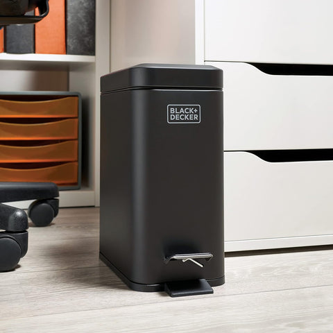 BLACK+DECKER 5L Black Pedal Bin, condition new but a few light marks/ scratches (Ref T3-1)