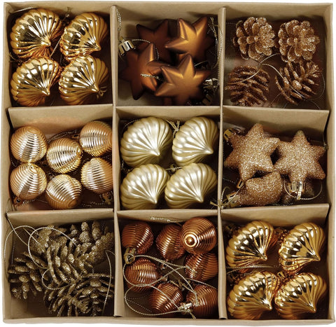 Valery Madelyn Christmas Baubles, Used- very good, one has little dent, one scratch, 4 are missing string, open, scruffy box